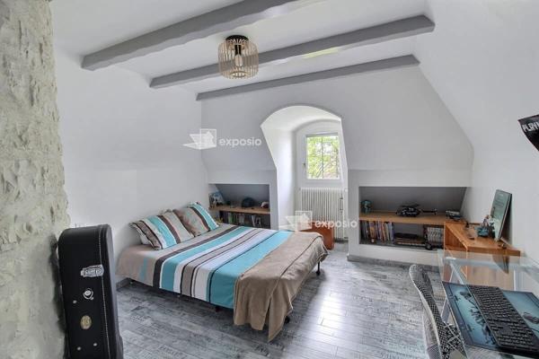 Maison Niort 7 pièce(s) 219.51 m2