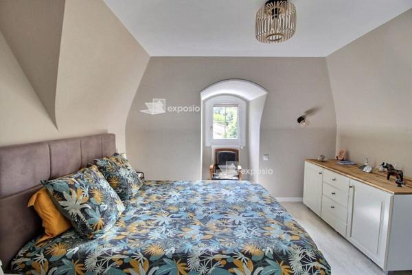 Maison Niort 7 pièce(s) 219.51 m2
