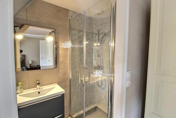 Maison Niort 7 pièce(s) 219.51 m2