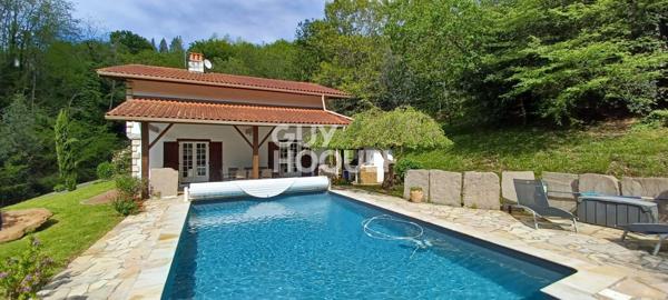 Maison Biriatou 8 pièce(s) 188 m²