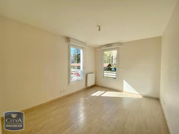 Appartement à louer 3 pièces 76.01m²