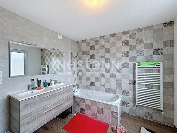 A vendre belle contemporaine de 2024