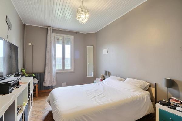 Maison en pierre proche du centre