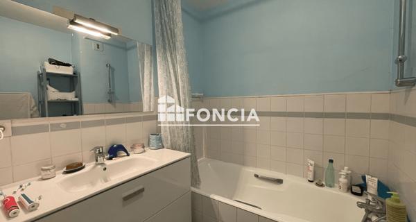 Location Appartement 3 pièces 85.64 m² - Lomme 59160