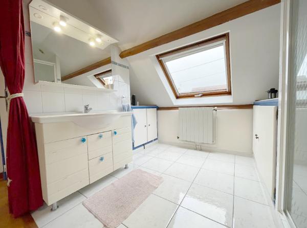 Saclay (91400) *** MAISON FAMILIALE LE VAL D'ALBIAN - ESPACE DE VIE 40m2 - 5 CHAMBRES DONT 4 SUITES PARENTALES - 5 WC - JARDI