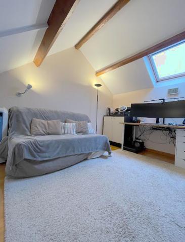 Saclay (91400) *** MAISON FAMILIALE LE VAL D'ALBIAN - ESPACE DE VIE 40m2 - 5 CHAMBRES DONT 4 SUITES PARENTALES - 5 WC - JARDI