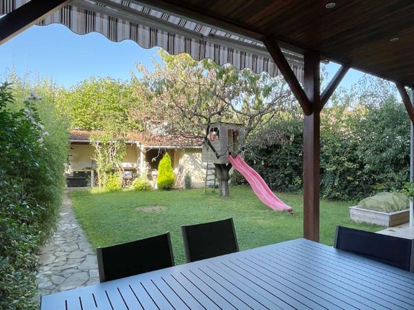 Saclay (91400) *** MAISON FAMILIALE LE VAL D'ALBIAN - ESPACE DE VIE 40m2 - 5 CHAMBRES DONT 4 SUITES PARENTALES - 5 WC - JARDI