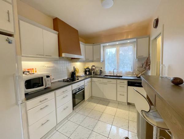 Saclay (91400) *** MAISON FAMILIALE LE VAL D'ALBIAN - ESPACE DE VIE 40m2 - 5 CHAMBRES DONT 4 SUITES PARENTALES - 5 WC - JARDI