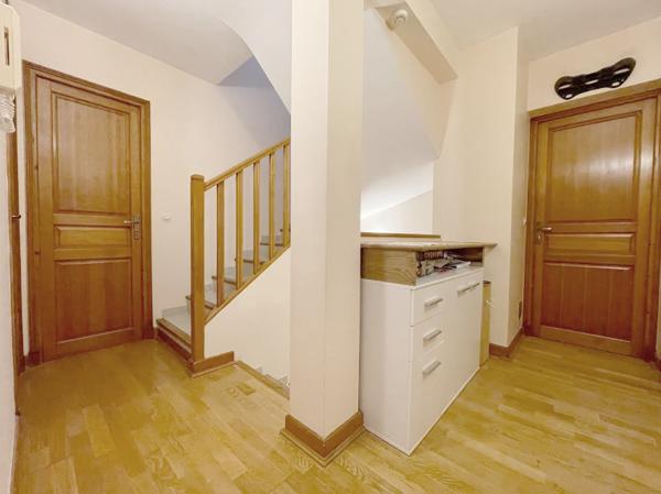 Saclay (91400) *** MAISON FAMILIALE LE VAL D'ALBIAN - ESPACE DE VIE 40m2 - 5 CHAMBRES DONT 4 SUITES PARENTALES - 5 WC - JARDI