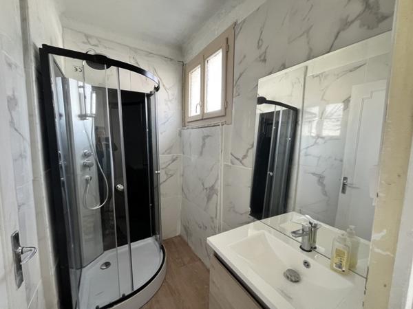 Maison à louer 1 200 € CC St-Pierre-des-Corps 5 p 95 m² DPE D