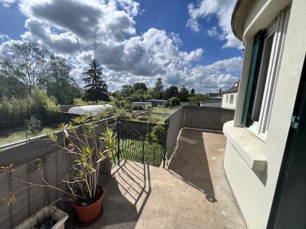 Maison à louer 1 200 € CC St-Pierre-des-Corps 5 p 95 m² DPE D