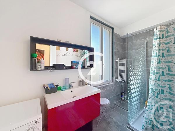 Maison à vendre  5 pièces - 173 m2 CHATEAUBERNARD - 16