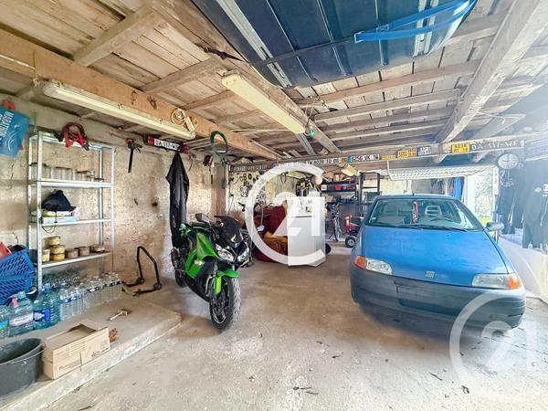 Maison à vendre  5 pièces - 173 m2 CHATEAUBERNARD - 16