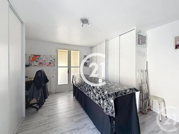 Maison à vendre  5 pièces - 173 m2 CHATEAUBERNARD - 16