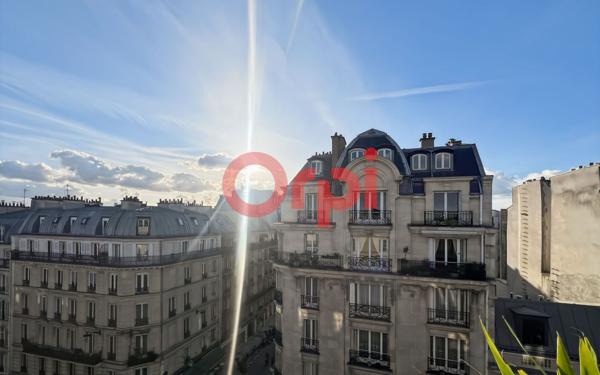 Appartement à vendre    2 pièces • 50,55 m2 Paris 10