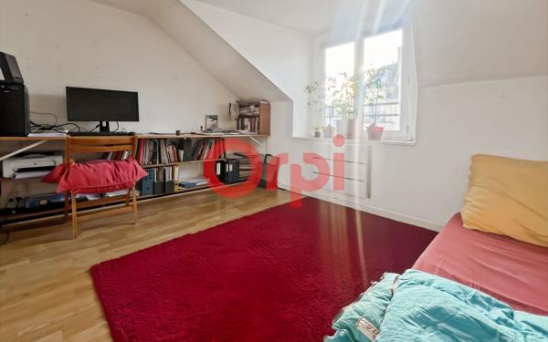 Appartement à vendre    2 pièces • 50,55 m2 Paris 10