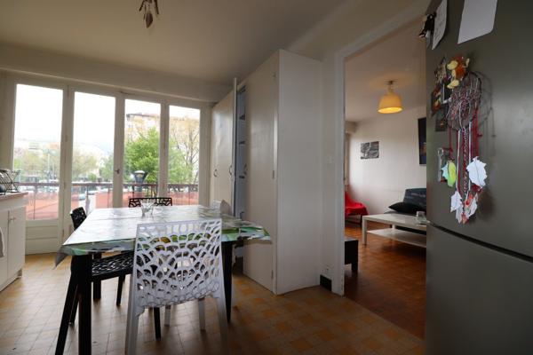 SPECIAL ETUDIANT - ANNECY CENTRE GARE F3 de 80m² meublé