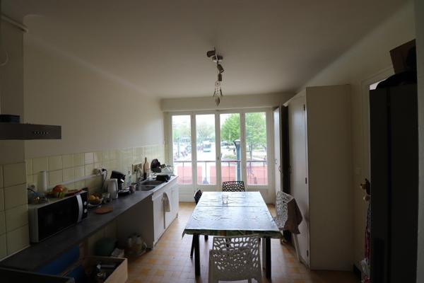 SPECIAL ETUDIANT - ANNECY CENTRE GARE F3 de 80m² meublé