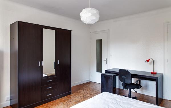 SPECIAL ETUDIANT - ANNECY CENTRE GARE F3 de 80m² meublé