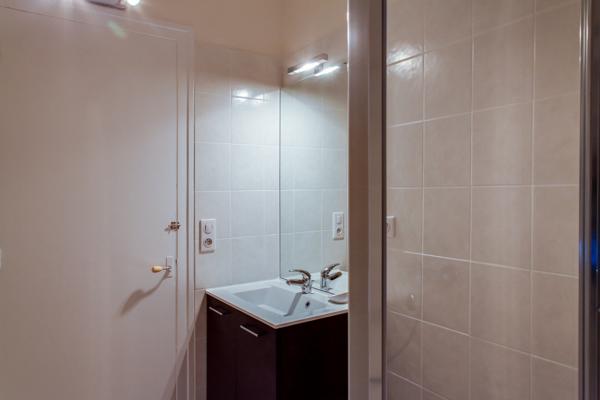 SPECIAL ETUDIANT - ANNECY CENTRE GARE F3 de 80m² meublé