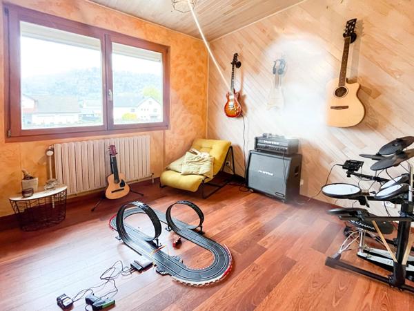 Maison traditionnnelle rénovée 154m2 sur sous-sol