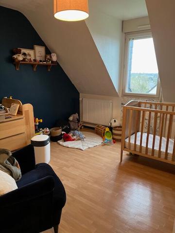 Maison à louer Montfort Sur Meu : 5 pièces, 109m² avec 3 chambre(s) à 1 133€ - AJP Immobilier Pacé