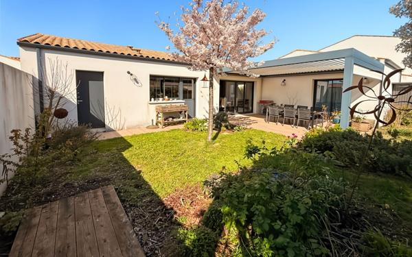 Maison à vendre    5 pièces •  Dompierre-sur-Mer