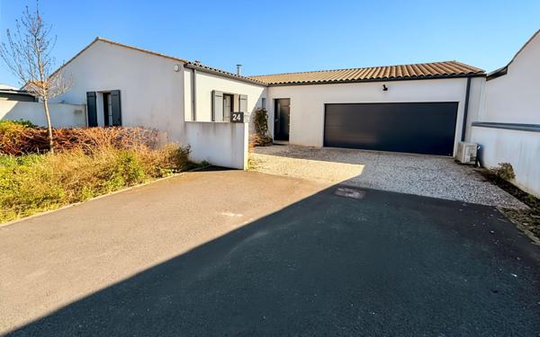 Maison à vendre    5 pièces •  Dompierre-sur-Mer