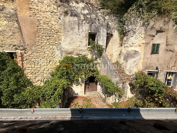 Vente
                Maison32 m² - 2 Pièces -
                    AMBOISE (37400)
