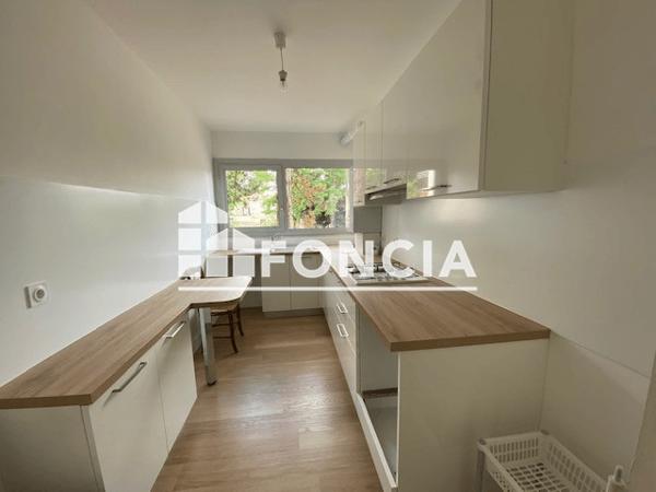 Location Appartement 2 pièces 49.34 m² - 313 AVENUE DE LA LIBERATION Le Bouscat 33110