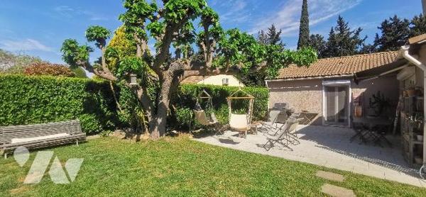 SAINT MARTIN DE CRAU, Un air de vacances !!!
Cette jolie maison de plain pied sur un terrain c...