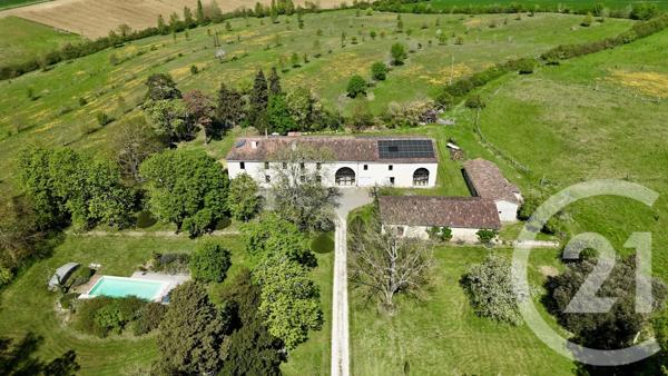Maison à vendre  20 pièces - 710,84 m2 LEBOULIN - 32