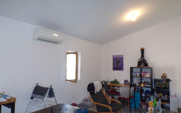 Appartement à vendre    2 pièces • 37,53 m2 La Tour-d'Aigues