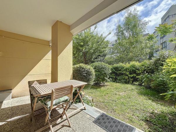 APPARTEMENT 3P avec JARDIN