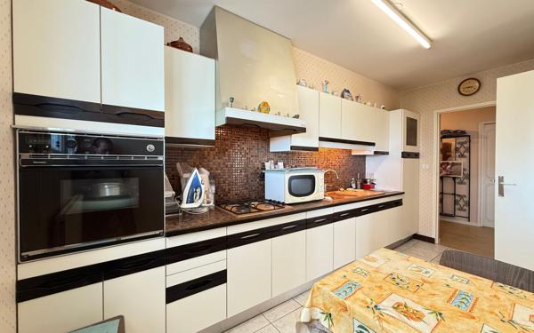 Appartement à vendre    4 pièces •  Royan