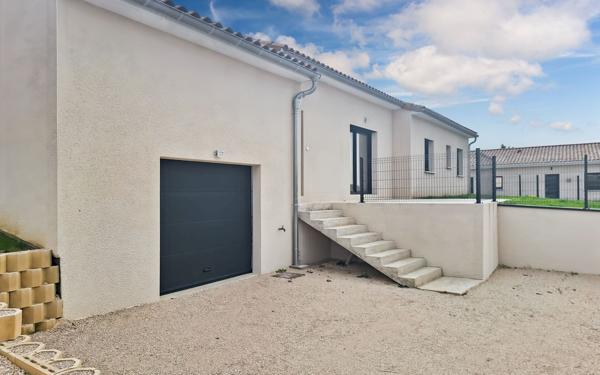 Maison à vendre    4 pièces •  Clérieux