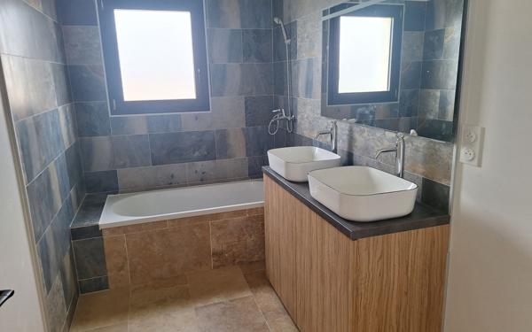 Maison à vendre    4 pièces •  Clérieux