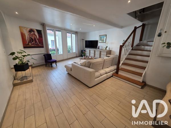 Immeuble à vendre 230 m² Louvres
