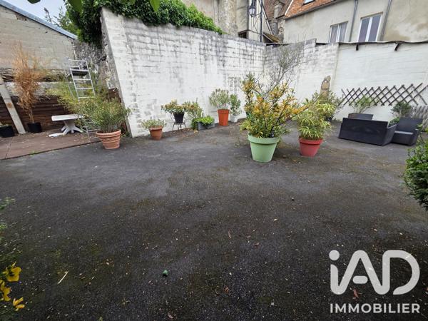 Immeuble à vendre 230 m² Louvres