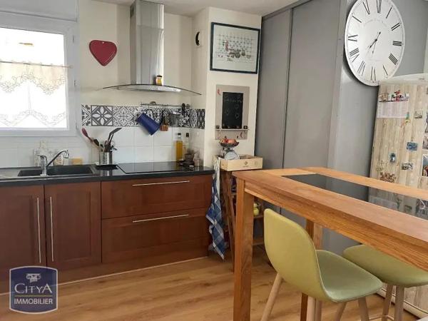 Appartement à louer 3 pièces 64.4m² Marguerittes (30320)