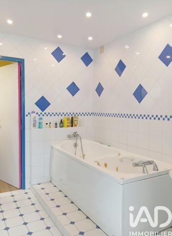 Maison à vendre 8 pièces 201 m² Ferrière-la-Petite