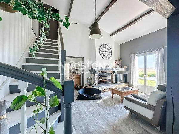 A vendre Maison 7 pieces 168 m2 avec garage, piscine, terrain