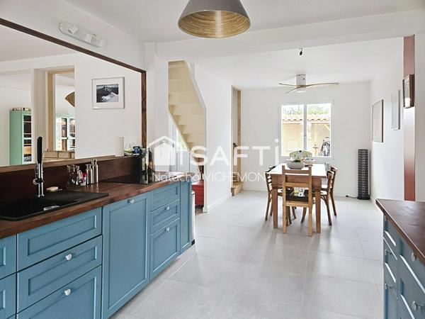 Maison familiale entièrement rénovée à deux pas du centre bourg et de la mer