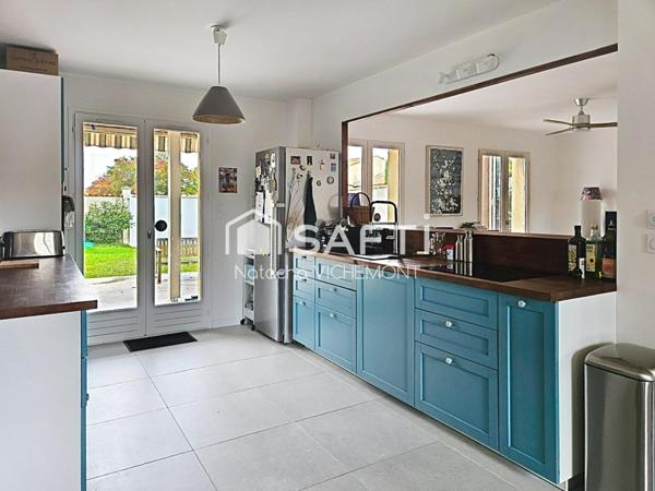 Maison familiale entièrement rénovée à deux pas du centre bourg et de la mer