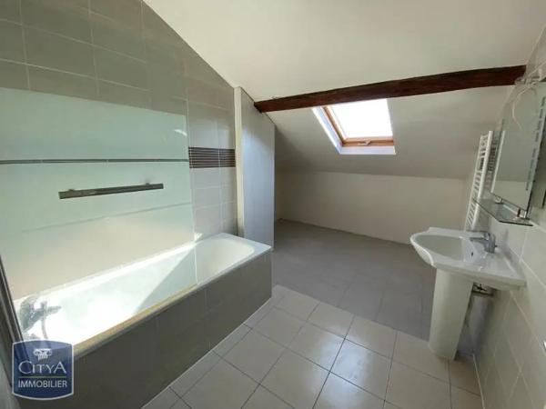 Appartement à louer 3 pièces 64.72m² Méru (60110)