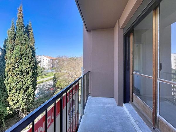 Appartement Manosque 4 pièces 83 m2 avec balcon et cave