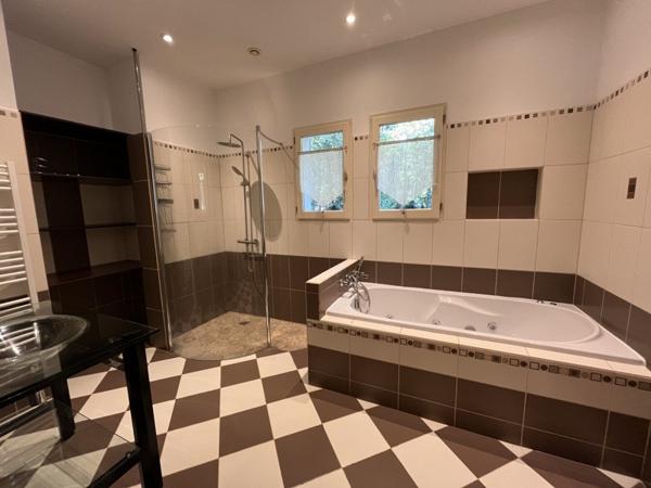 Maison à vendre |  Garat |  6 pièces | 215 m²