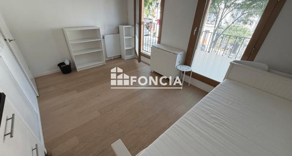 Location Studio meublé 20.03 m² - Bourg-la-reine 92340