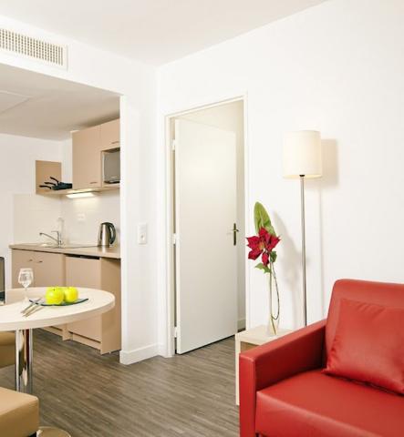 INVESTISSEMENT LOCATIF  Nanterre  Résidence Affaires Residhome Nanterre La Défense  6,56 % de rentabilité