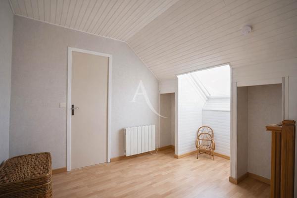 Maison 7 pièces, 138 m², garage double, terrain 1 000 m², Lons bas de ville